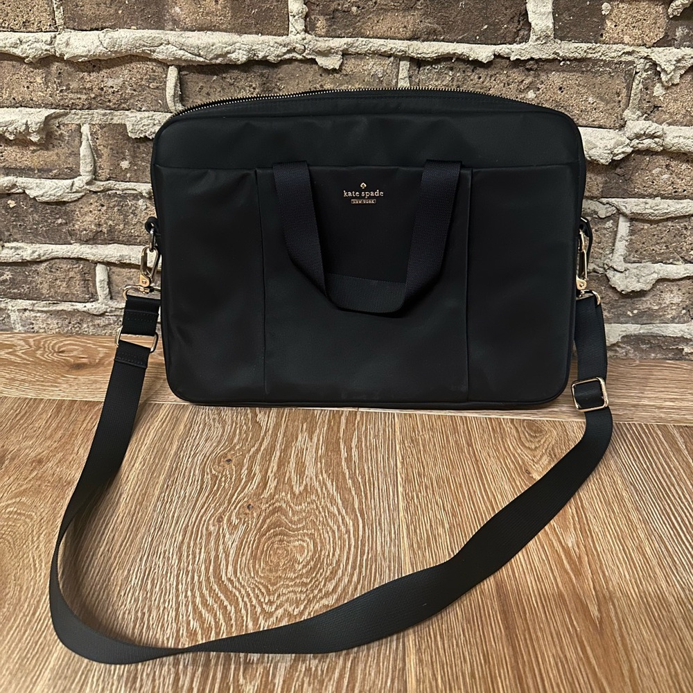 KATE SPADE: Chelsea Laptop Sleeve With Strap
